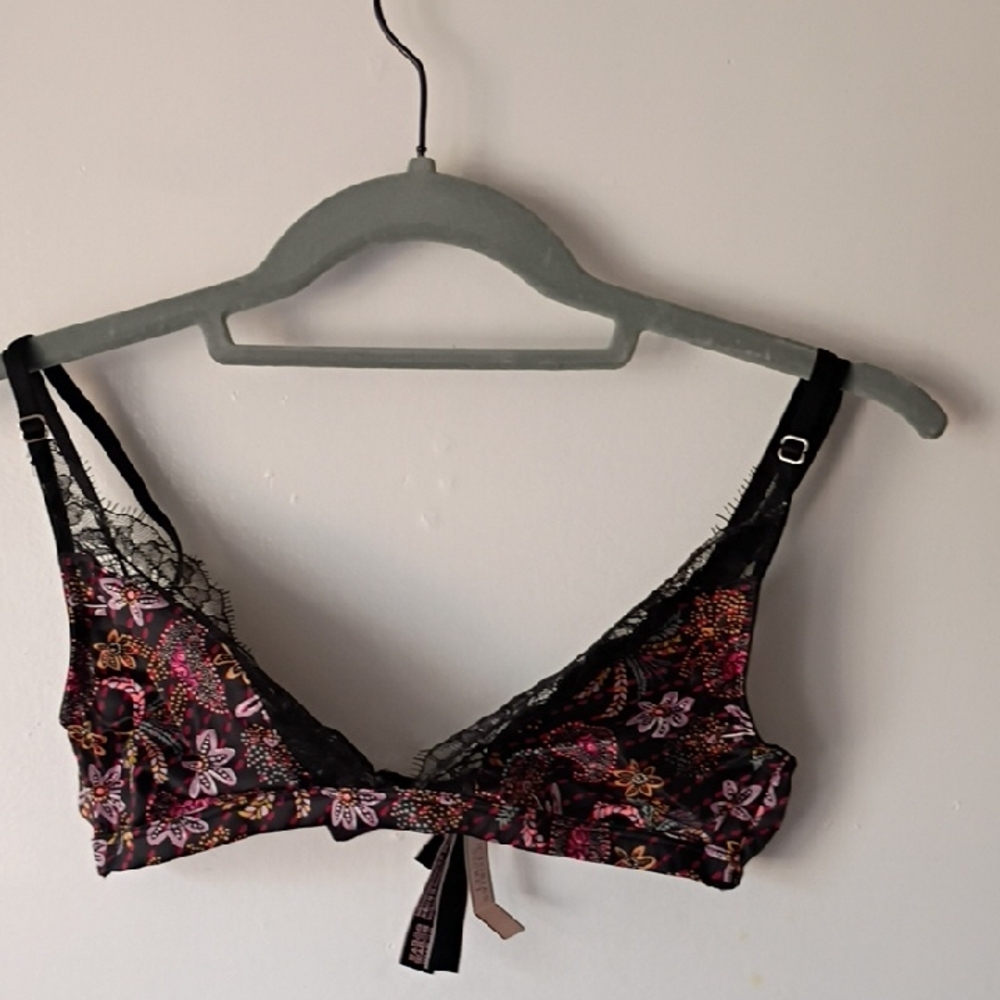 Victoria's Secret Black Paisley Satin Bralette Small